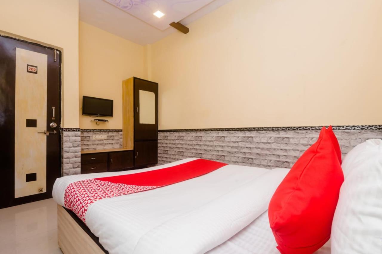 Hotel Nivara Navi Mumbai Ngoại thất bức ảnh